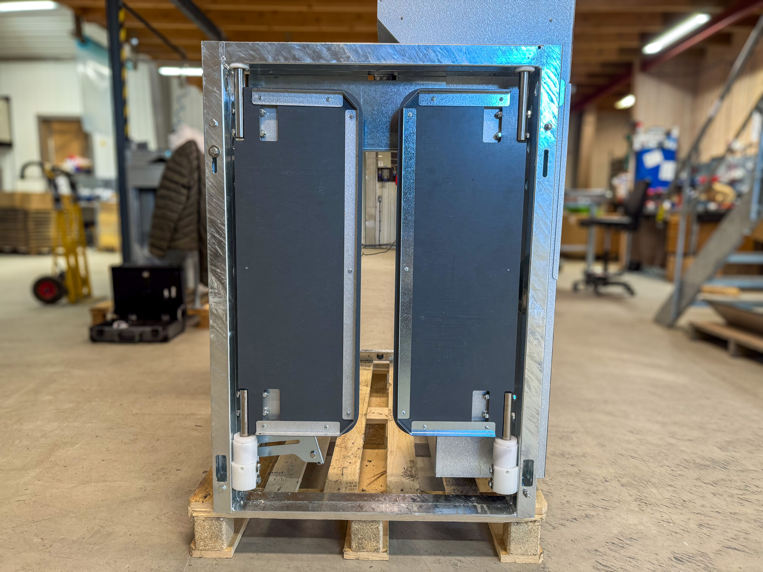 Prototype Biocontrol kraftfoderautomat, februari 2025
